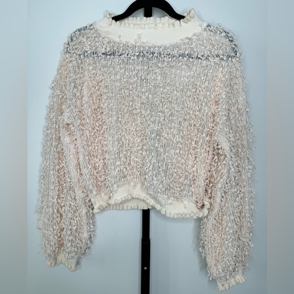 Zara Sweaters Zara Fuzzy Fluffy Crop Top With Long Sleeves Cozy